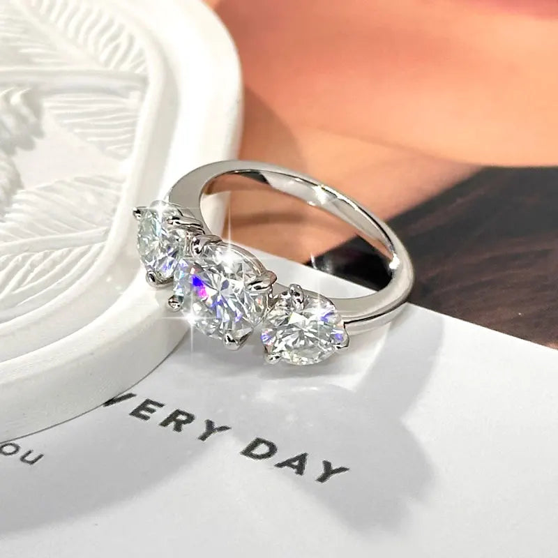 Anziw 14K Gold Filled Moissanite Engagement Ring - 4CT Three Stone Wedding Band for Women